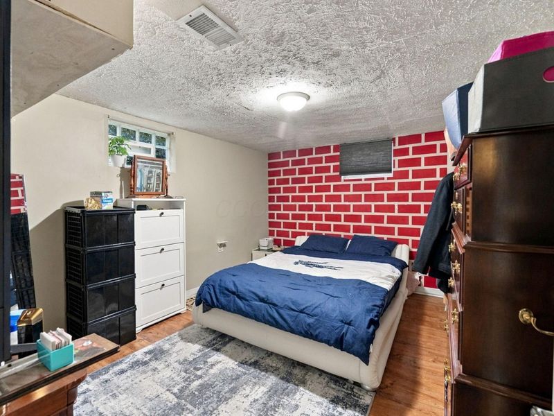 1572 Myrtle Avenue , Columbus, OH 43211 Photo 18