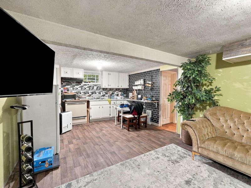 1572 Myrtle Avenue , Columbus, OH 43211 Photo 24