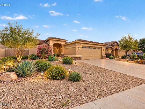 1713 E DESERT Lane, Phoenix, AZ 85042
