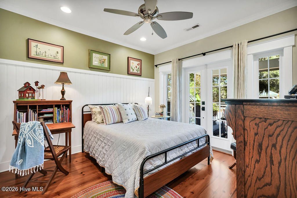 506 Quarter Master Drive Photo 14