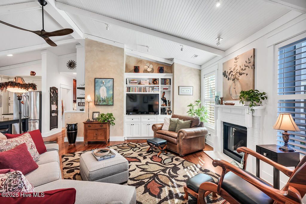 506 Quarter Master Drive Photo 23
