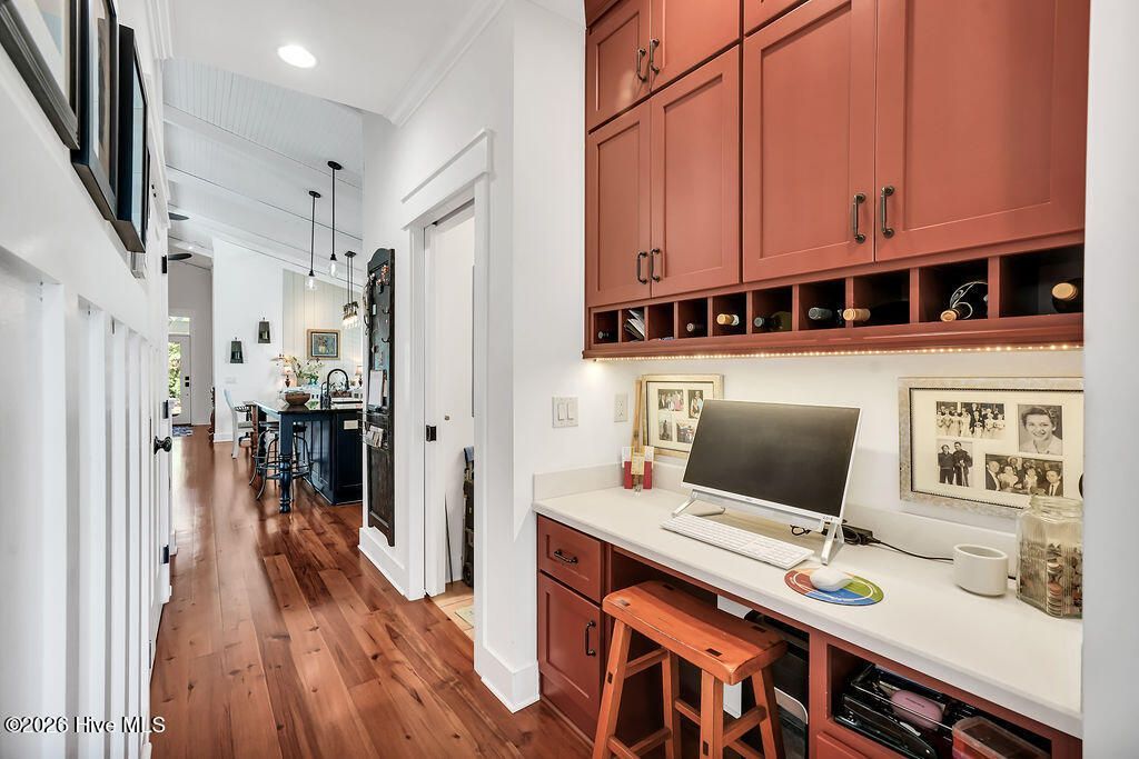 506 Quarter Master Drive Photo 28