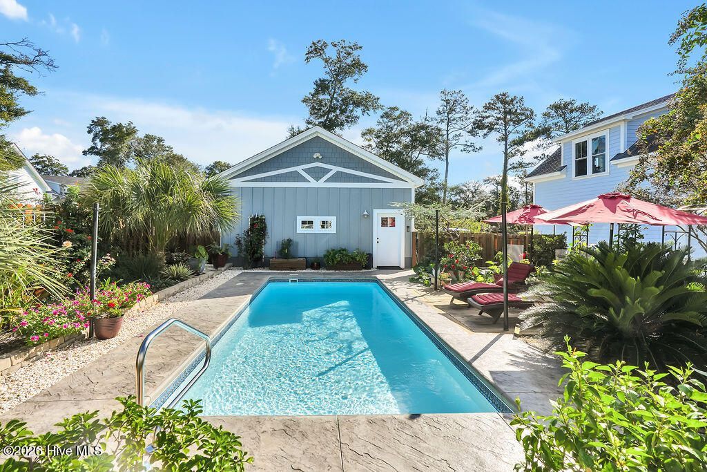 506 Quarter Master Drive Photo 40