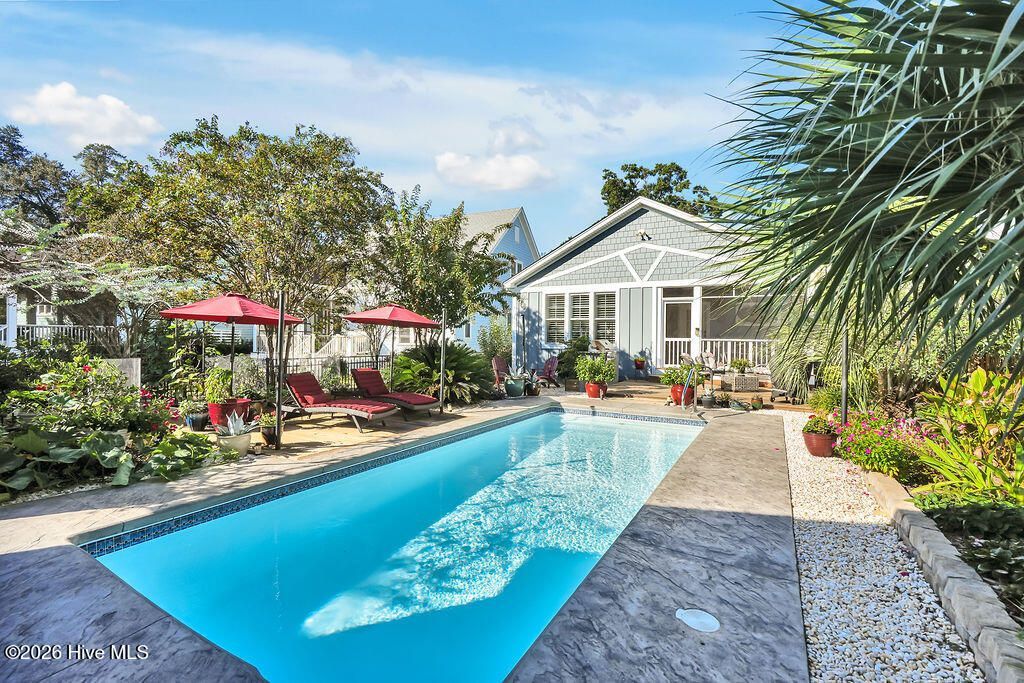 506 Quarter Master Drive Photo 44