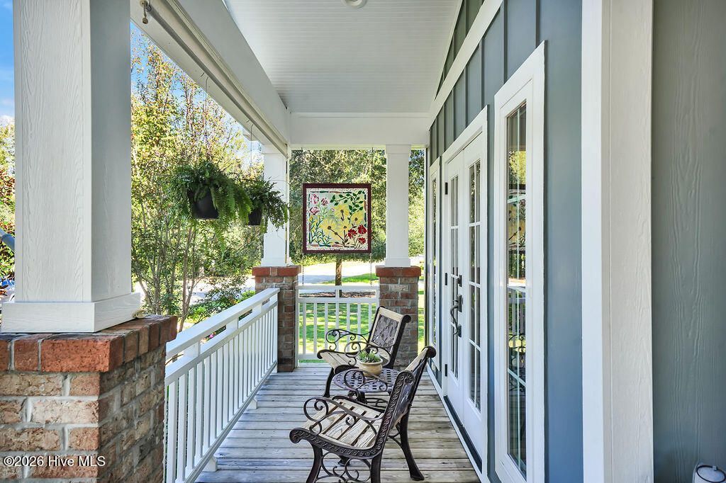 506 Quarter Master Drive Photo 8