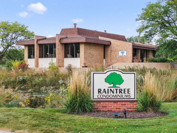 450 Raintree Court , Unit 2N, Glen Ellyn, IL 60137