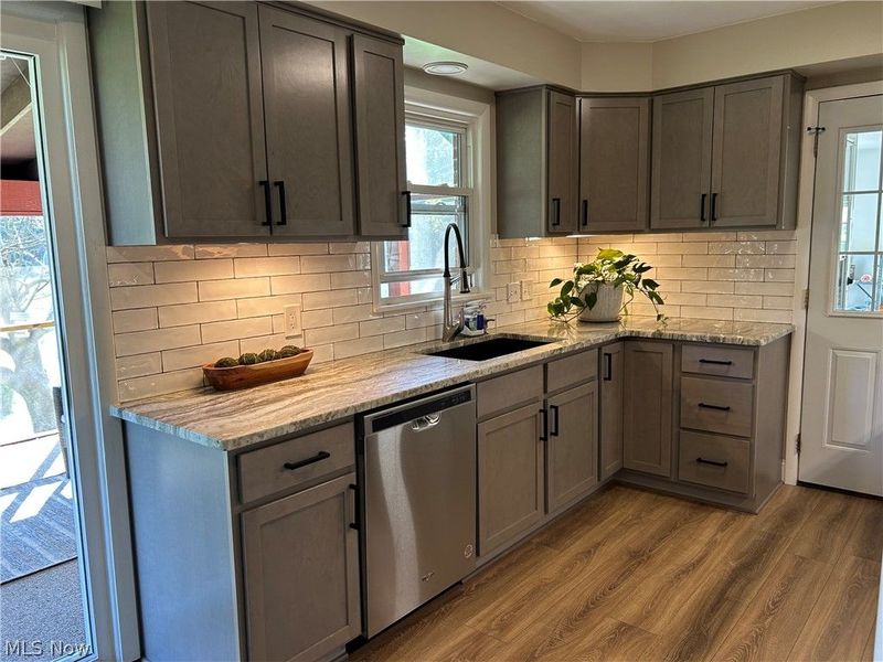 2390 Eastport Drive, Akron, OH 44312 Photo 9