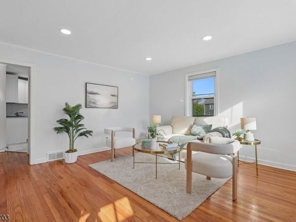 47 Freeman Pl, Nutley, NJ 07110