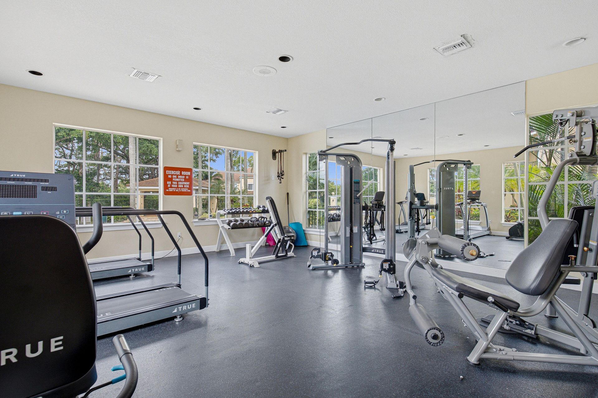 1743 Village Boulevard, Unit 304, West Palm Beach, FL 33409 Photo