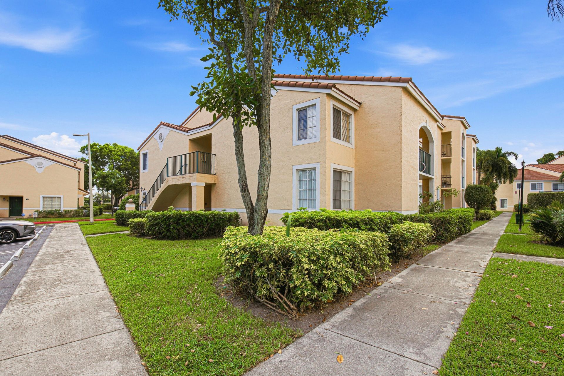 1743 Village Boulevard, Unit 304, West Palm Beach, FL 33409 Photo