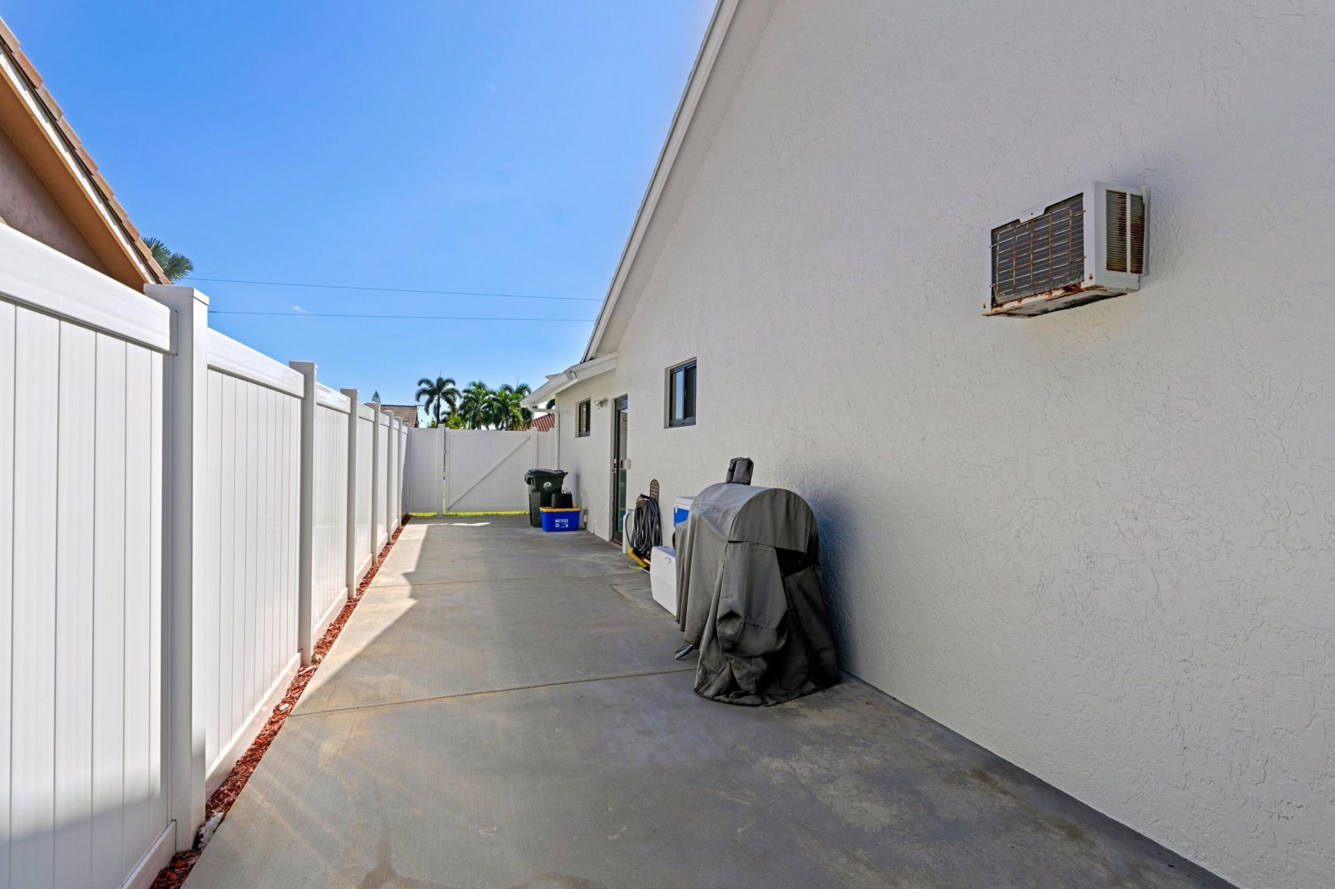 7969 W Country Club Boulevard, Boca Raton, FL 33487 Photo