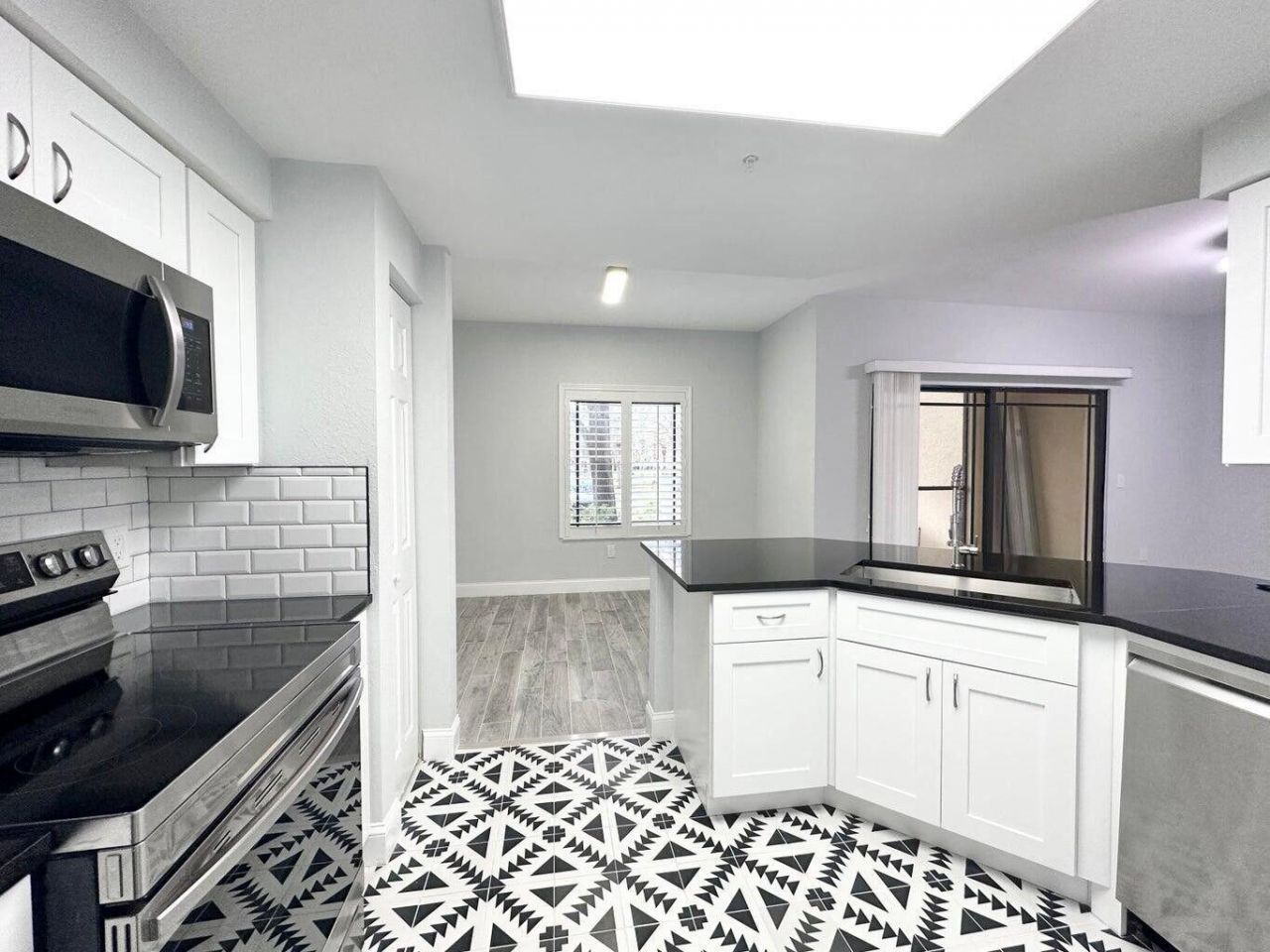 2730 Anzio Court, Unit 105, Palm Beach Gardens, FL 33410 Photo