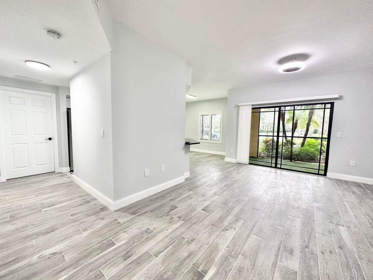2730 Anzio Court, Unit 105, Palm Beach Gardens, FL 33410 Photo