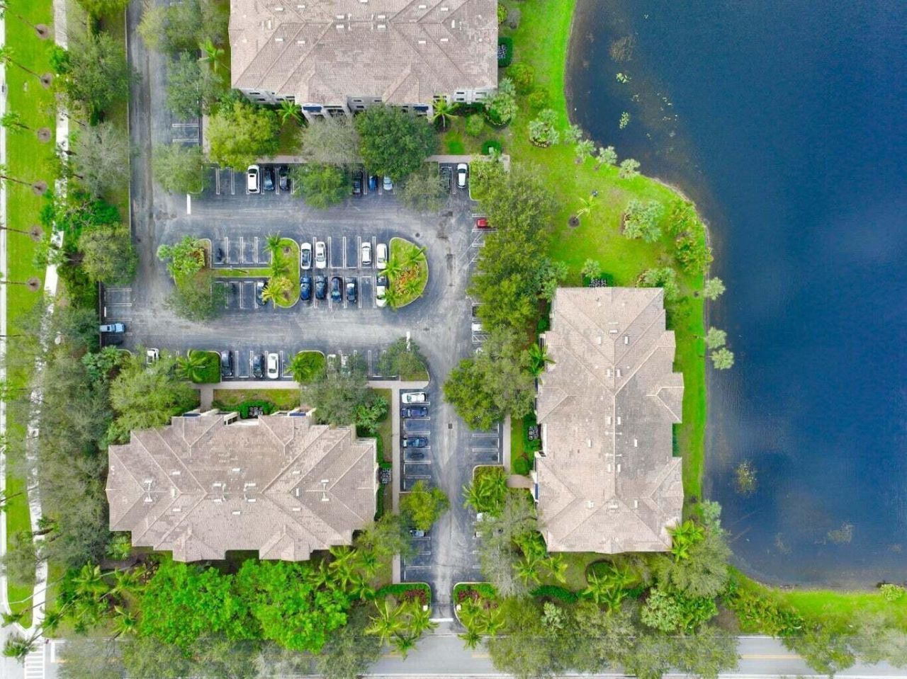 2730 Anzio Court, Unit 105, Palm Beach Gardens, FL 33410 Photo