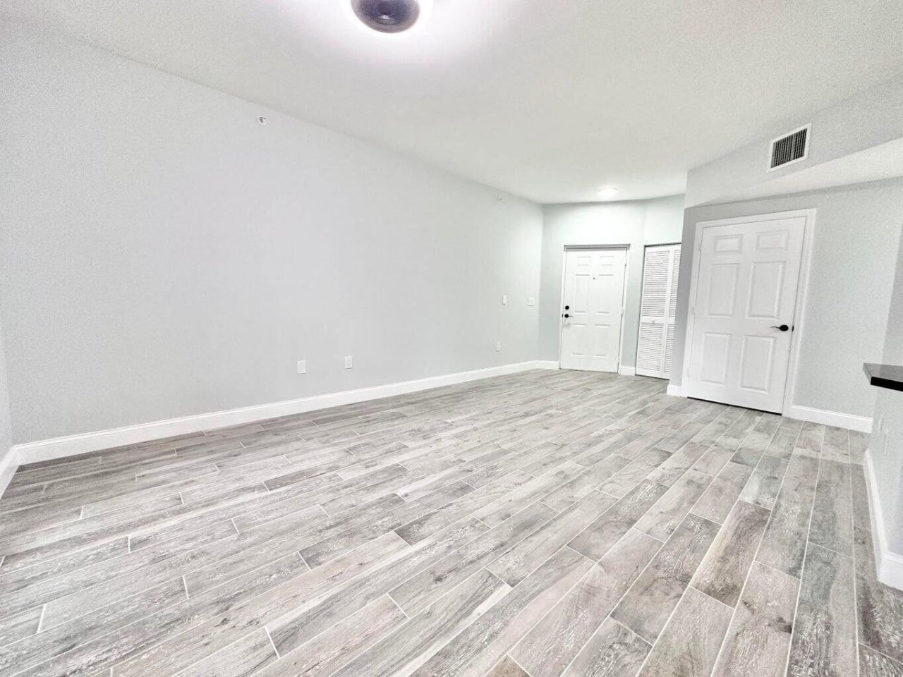 2730 Anzio Court, Unit 105, Palm Beach Gardens, FL 33410 Photo
