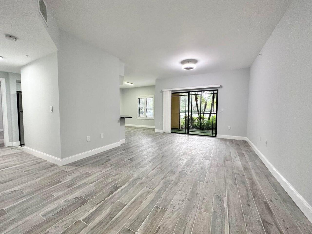 2730 Anzio Court, Unit 105, Palm Beach Gardens, FL 33410 Photo