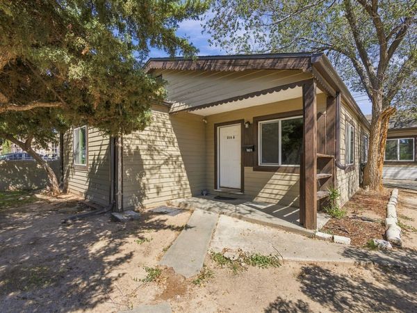 216 57th Street NW, Albuquerque, NM 87105