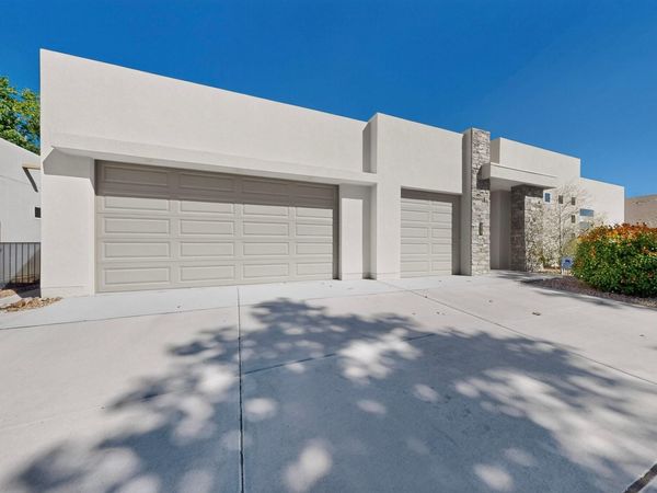 239 Vista Azul Lane NW, Albuquerque, NM 87114