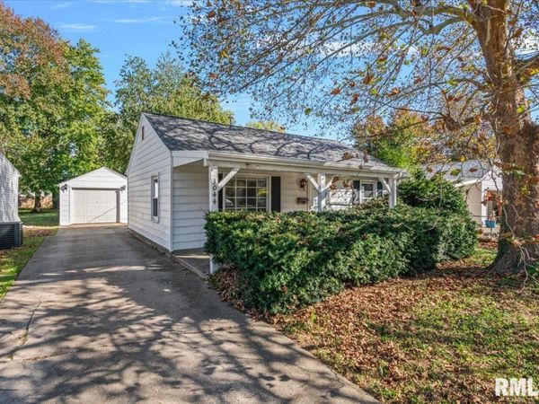 3044 S 2ND Street, Springfield, IL 62703