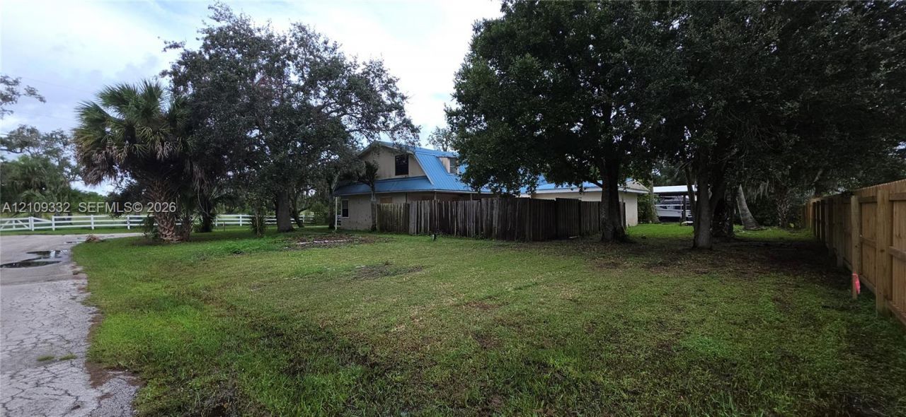 400 Peninsula Dr , Saint Lucie Village, FL 34946 Photo