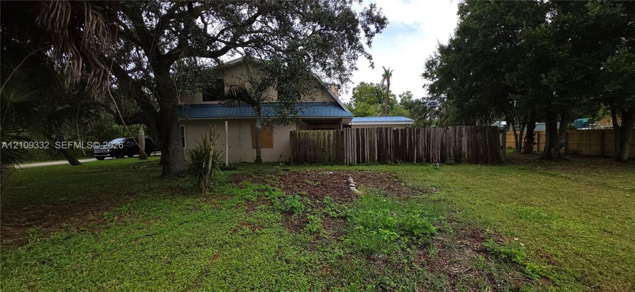 400 Peninsula Dr , Saint Lucie Village, FL 34946 Photo