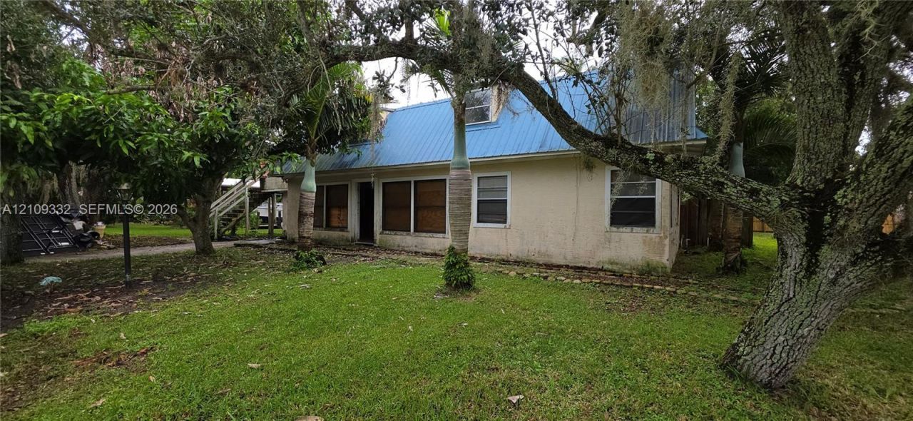 400 Peninsula Dr , Saint Lucie Village, FL 34946 Photo