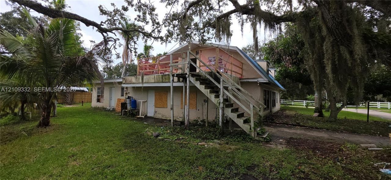400 Peninsula Dr , Saint Lucie Village, FL 34946 Photo