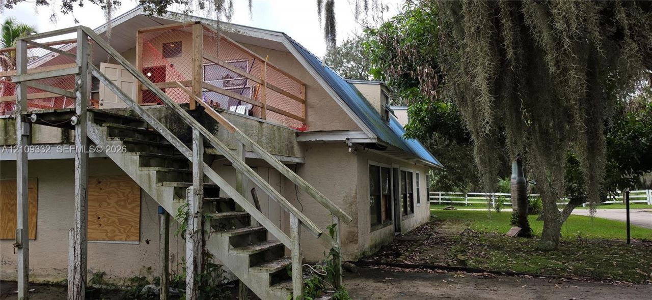 400 Peninsula Dr , Saint Lucie Village, FL 34946 Photo