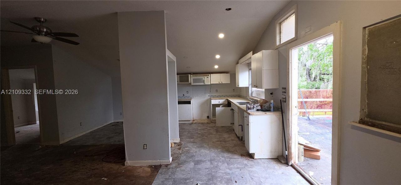 400 Peninsula Dr , Saint Lucie Village, FL 34946 Photo