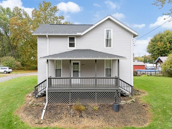 223 Monroe, Loudonville, OH 44842