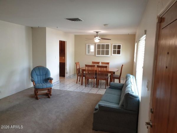1805 W ROMA Avenue, Phoenix, AZ 85015