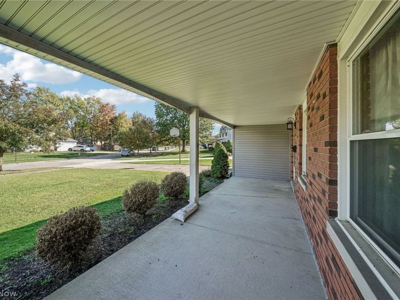 26961 Leenders Lane, North Olmsted, OH 44070 Photo 4