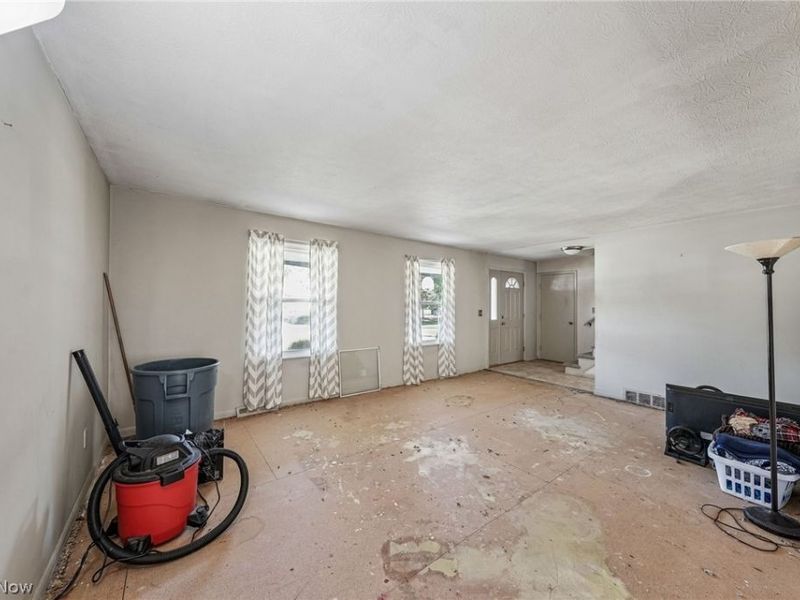 26961 Leenders Lane, North Olmsted, OH 44070 Photo 7