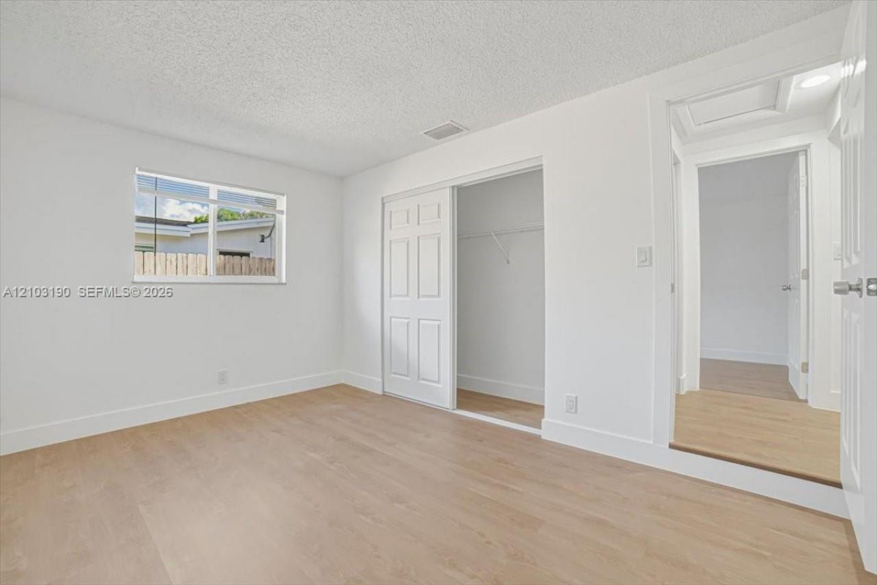 3932 NW 39th Ave , Lauderdale Lakes, FL 33309 Photo