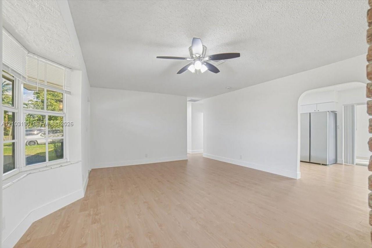 3932 NW 39th Ave , Lauderdale Lakes, FL 33309 Photo