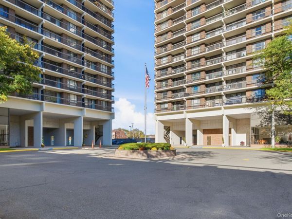 150-38 Union Turnpike, Unit 11N, Flushing, NY 11367
