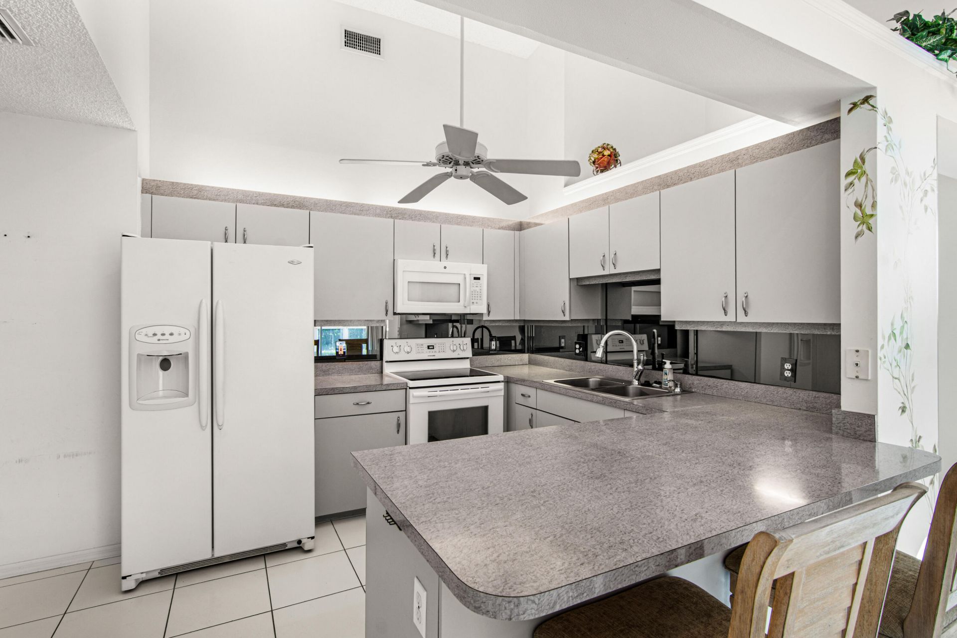 2632 SE Tropical East Circle, Port Saint Lucie, FL 34952 Photo
