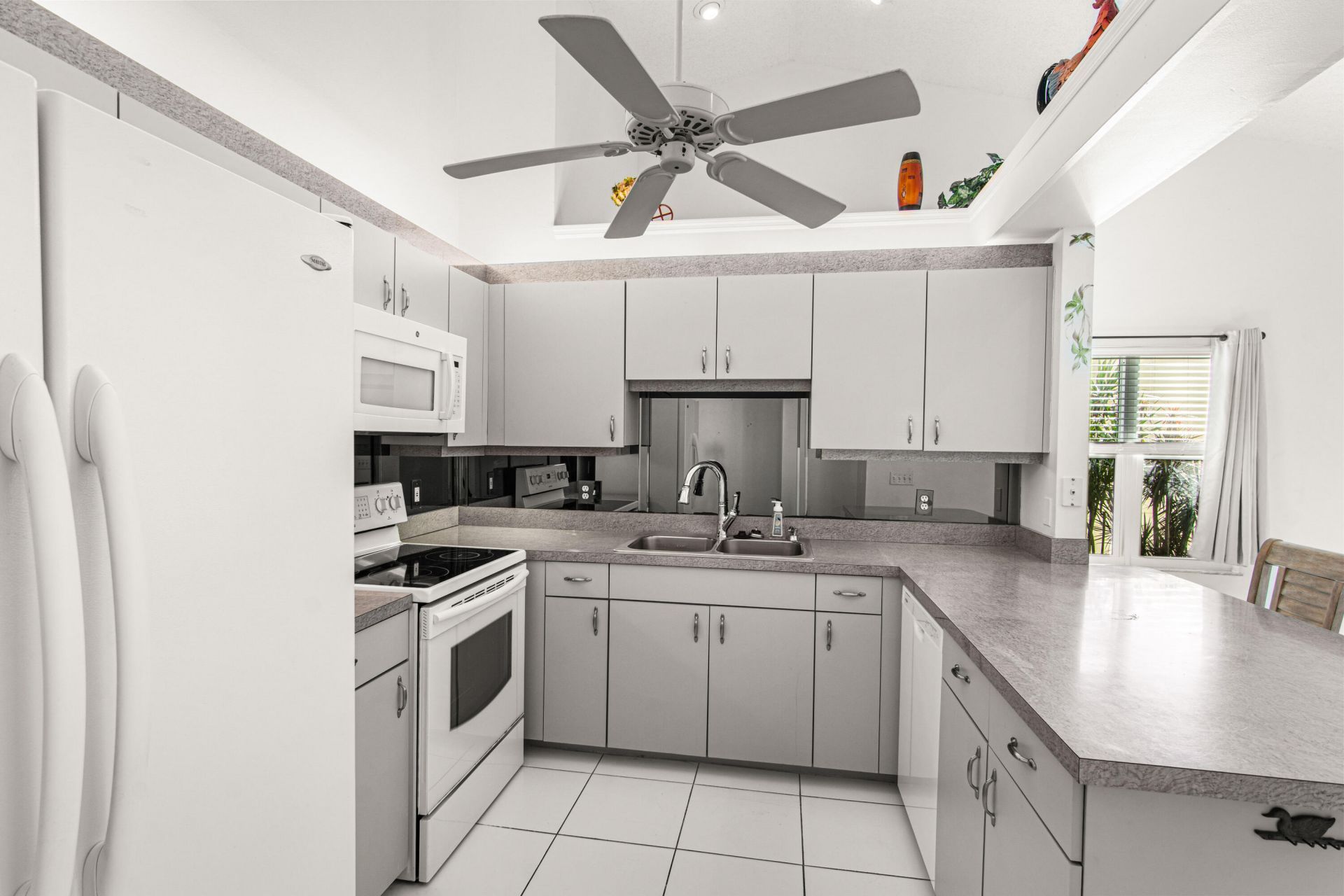 2632 SE Tropical East Circle, Port Saint Lucie, FL 34952 Photo
