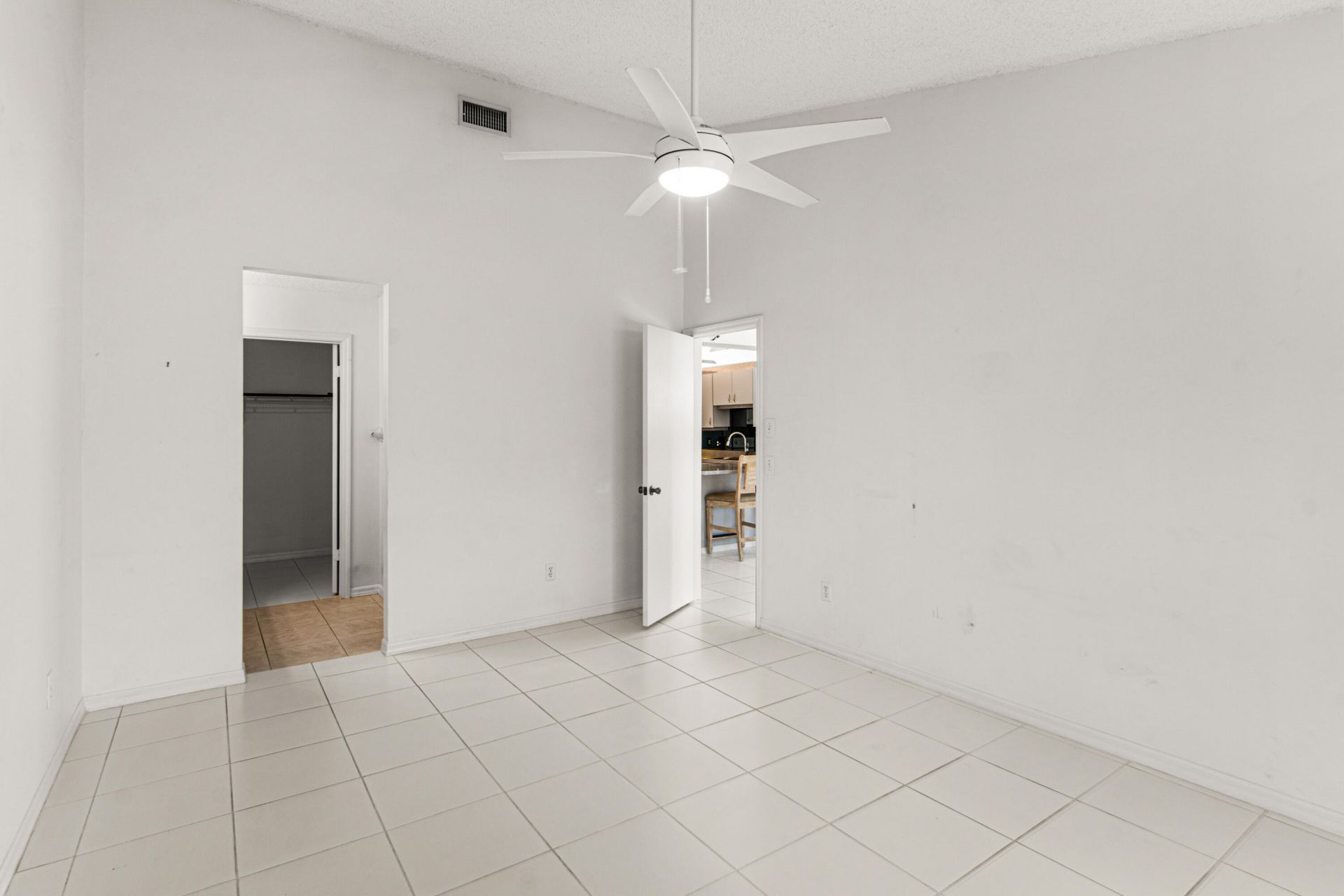 2632 SE Tropical East Circle, Port Saint Lucie, FL 34952 Photo