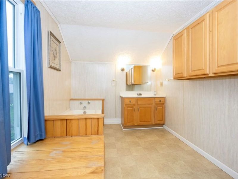223 Monroe Street, Loudonville, OH 44842 Photo 20