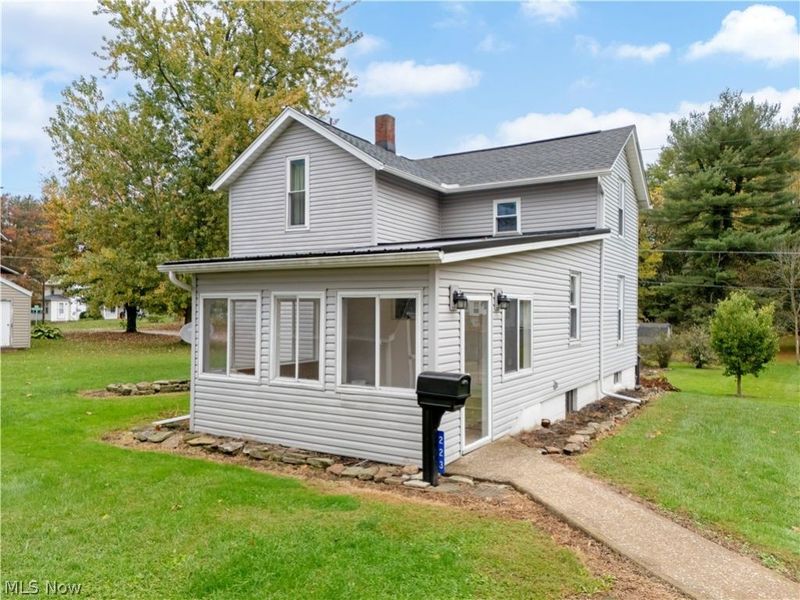 223 Monroe Street, Loudonville, OH 44842 Photo 3