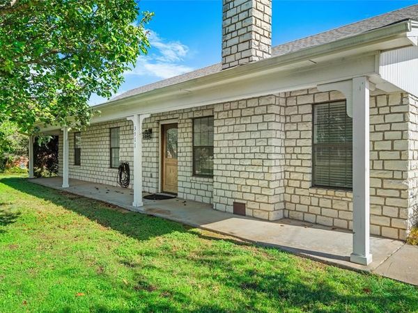 3911 Scenic Hill Lane, Granbury, TX 76048