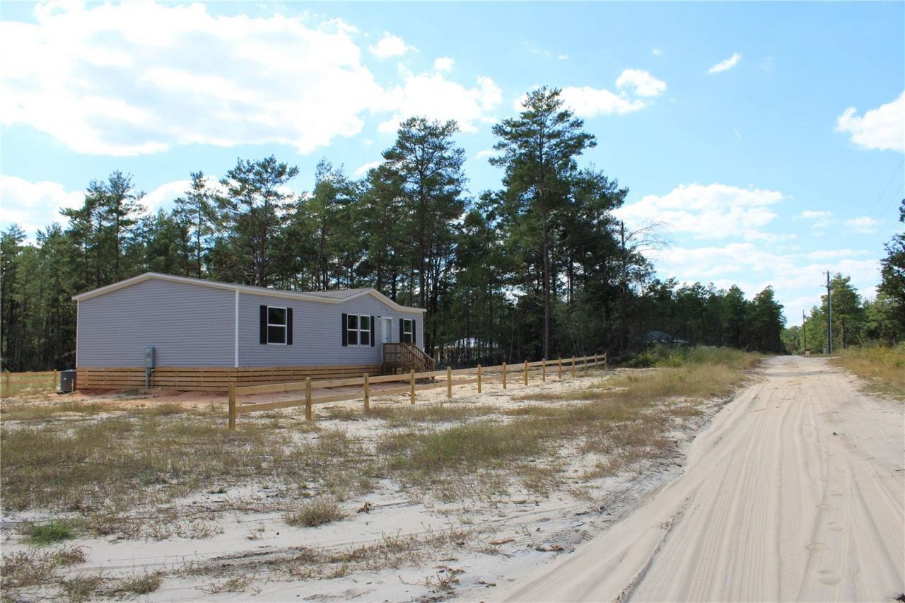 Colt Drive , Crestview, FL 32539 Photo