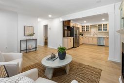 1512 Newbury Street photo 4