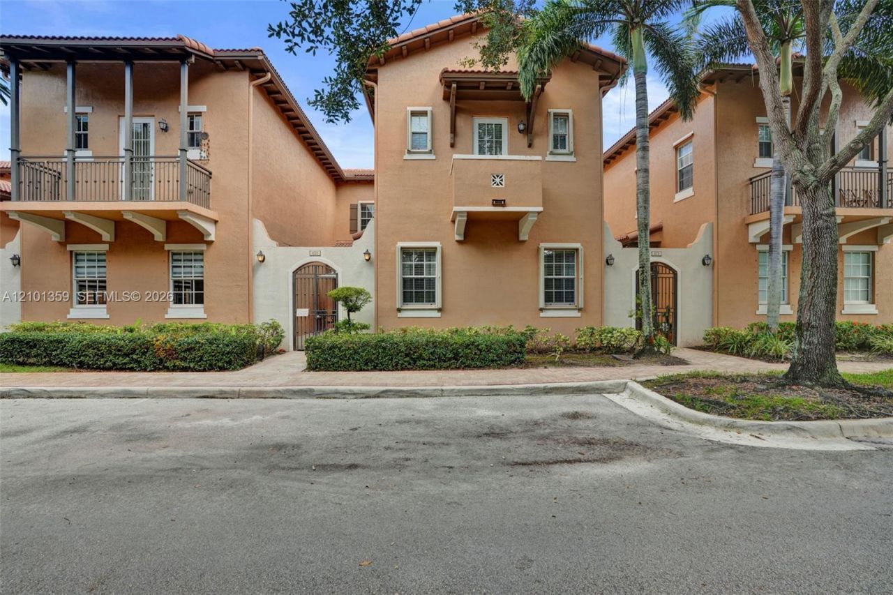 859 SW 147th Ter , Pembroke Pines, FL 33027 Photo