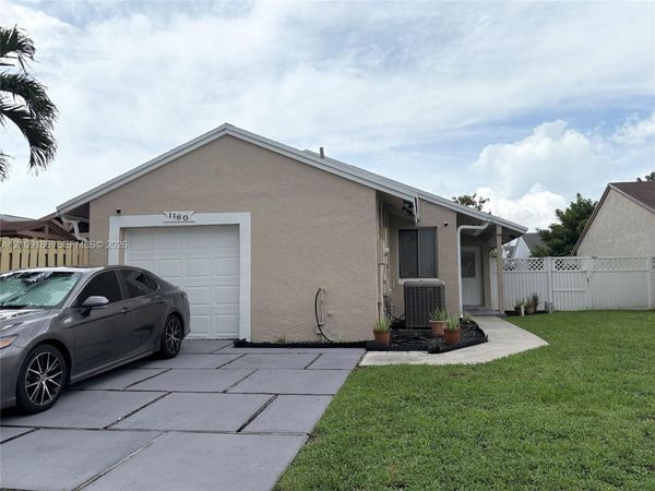 1160 SW 110th Ave , Pembroke Pines, FL 33025