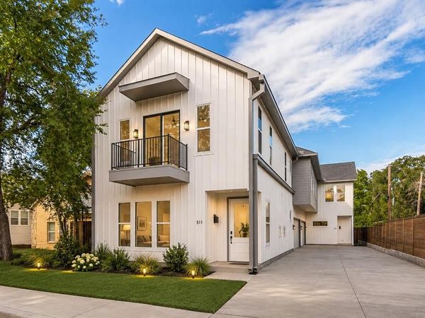 511 N Patton Street , Dallas, TX 75203
