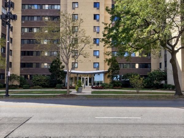 6300 N SHERIDAN Road , Unit 717, Chicago, IL 60660