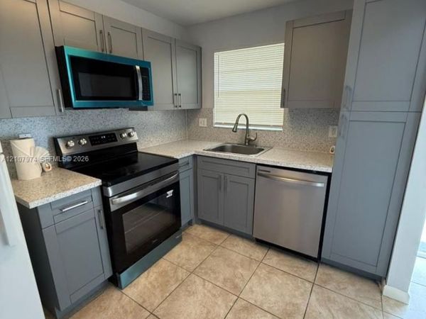 603 S State Road 7 , Unit 2F, Margate, FL 33068