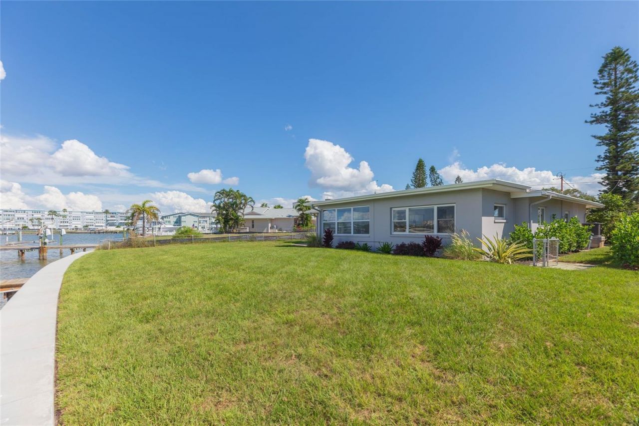 7160 S S, Shore Dr Drive, South Pasadena, FL 33707 Photo